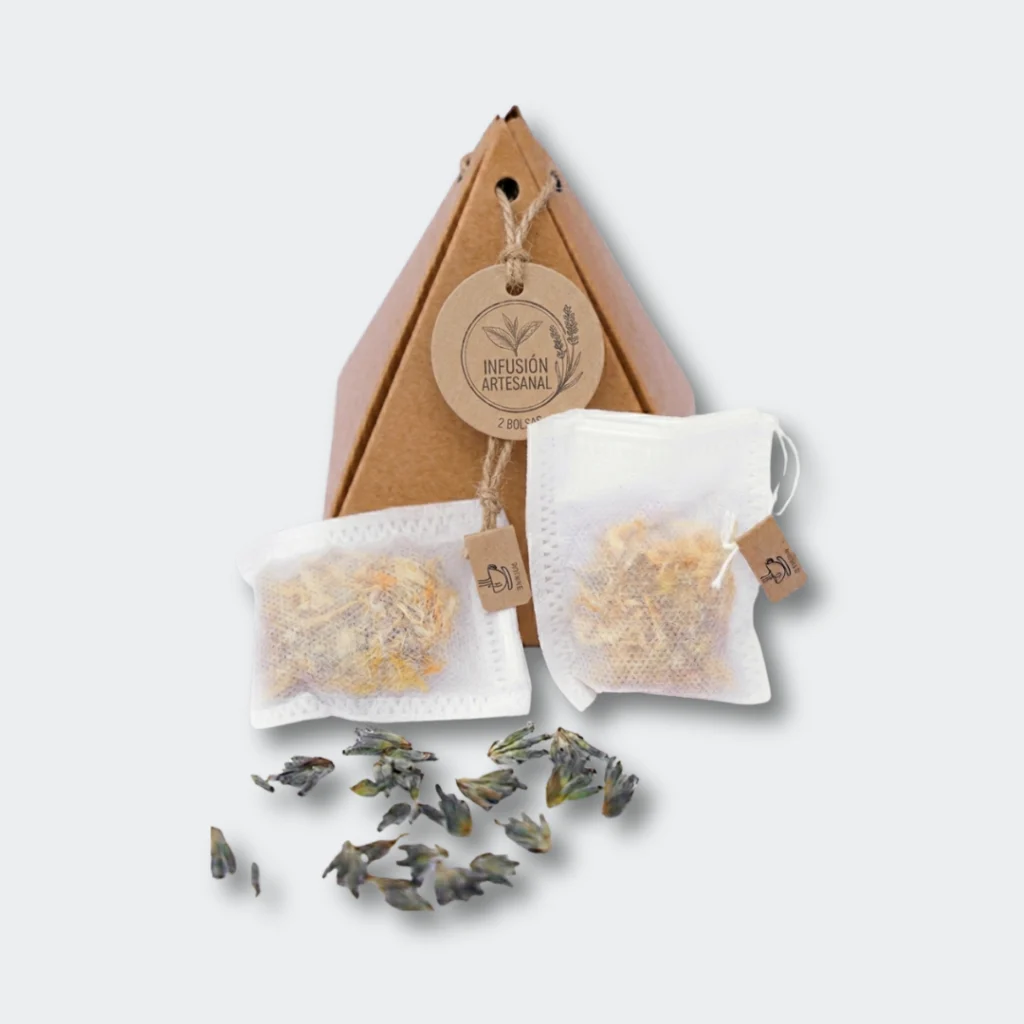 pirámide con infusiones cartulina kraft