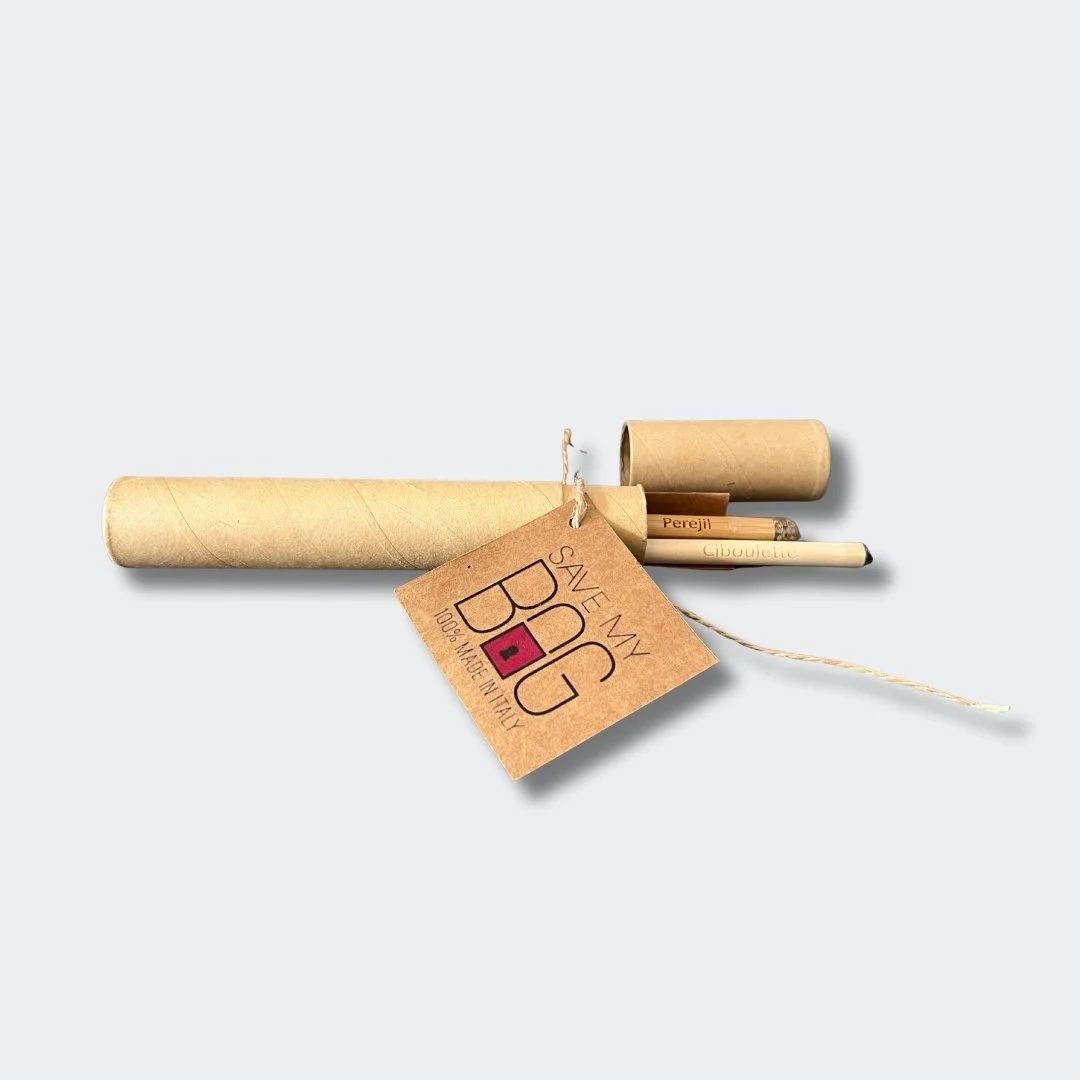 tubo kraft con bolígrafo y lápiz